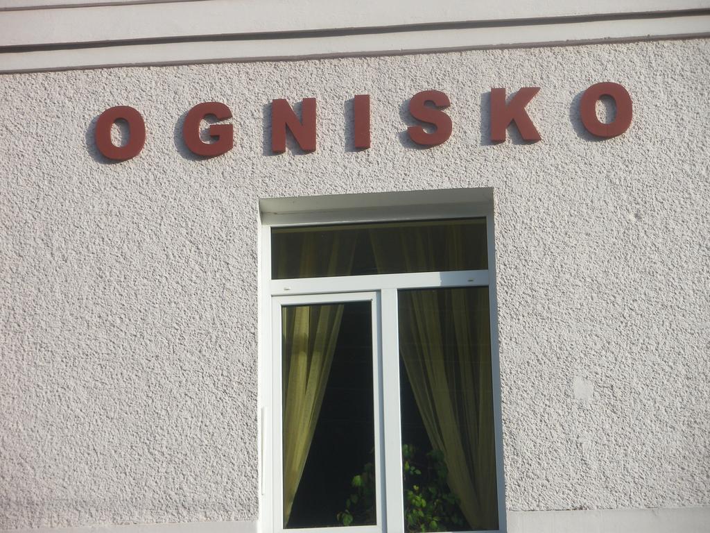 Hôtel Osrodek Wypoczynkowy Ognisko à Krynica-Zdrój Extérieur photo