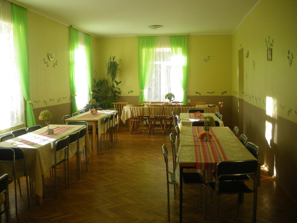 Hôtel Osrodek Wypoczynkowy Ognisko à Krynica-Zdrój Extérieur photo